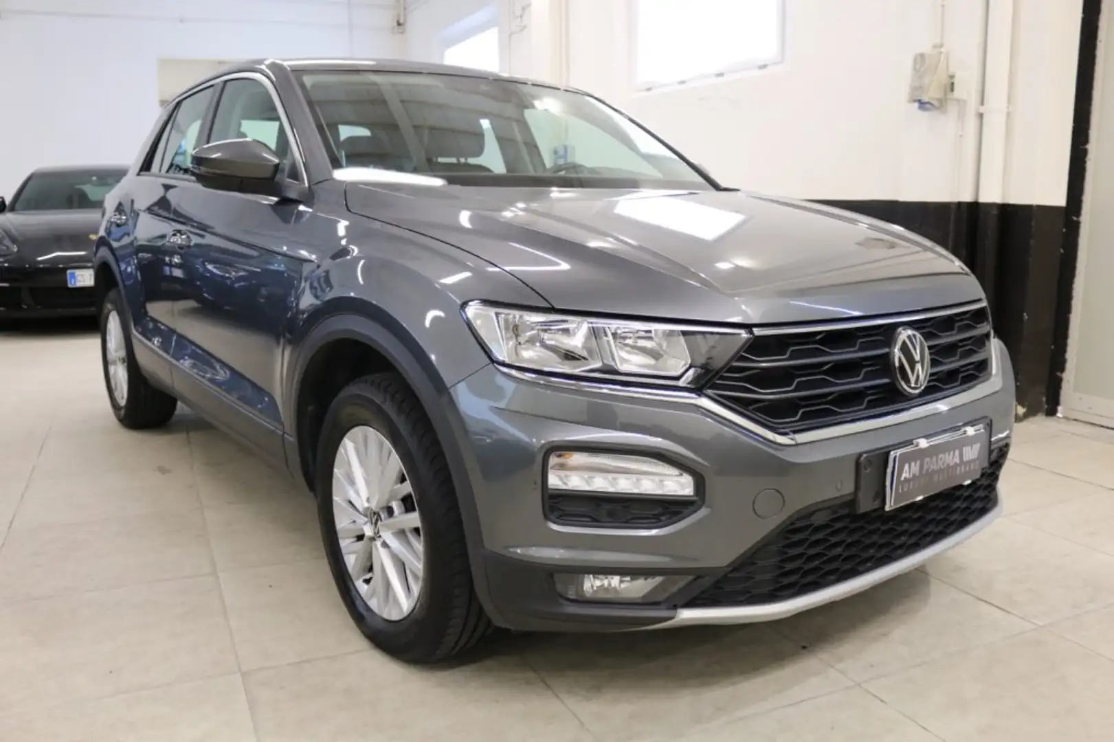 Volkswagen T-Roc 2.0 TDI SCR 150 CV DSG Business BlueMotion Technol Grau - 1