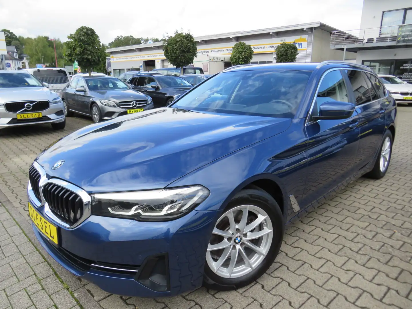 BMW 520 dA touring *1.HAND *AHK *LED *PDC *WINTERPAKET Bleu - 1