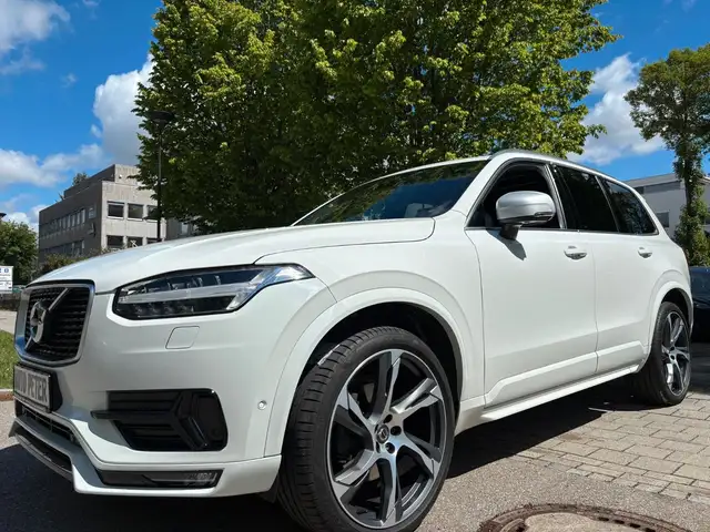 2018 Volvo XC90 in White for sale