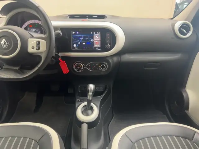 Renault Twingo view 12