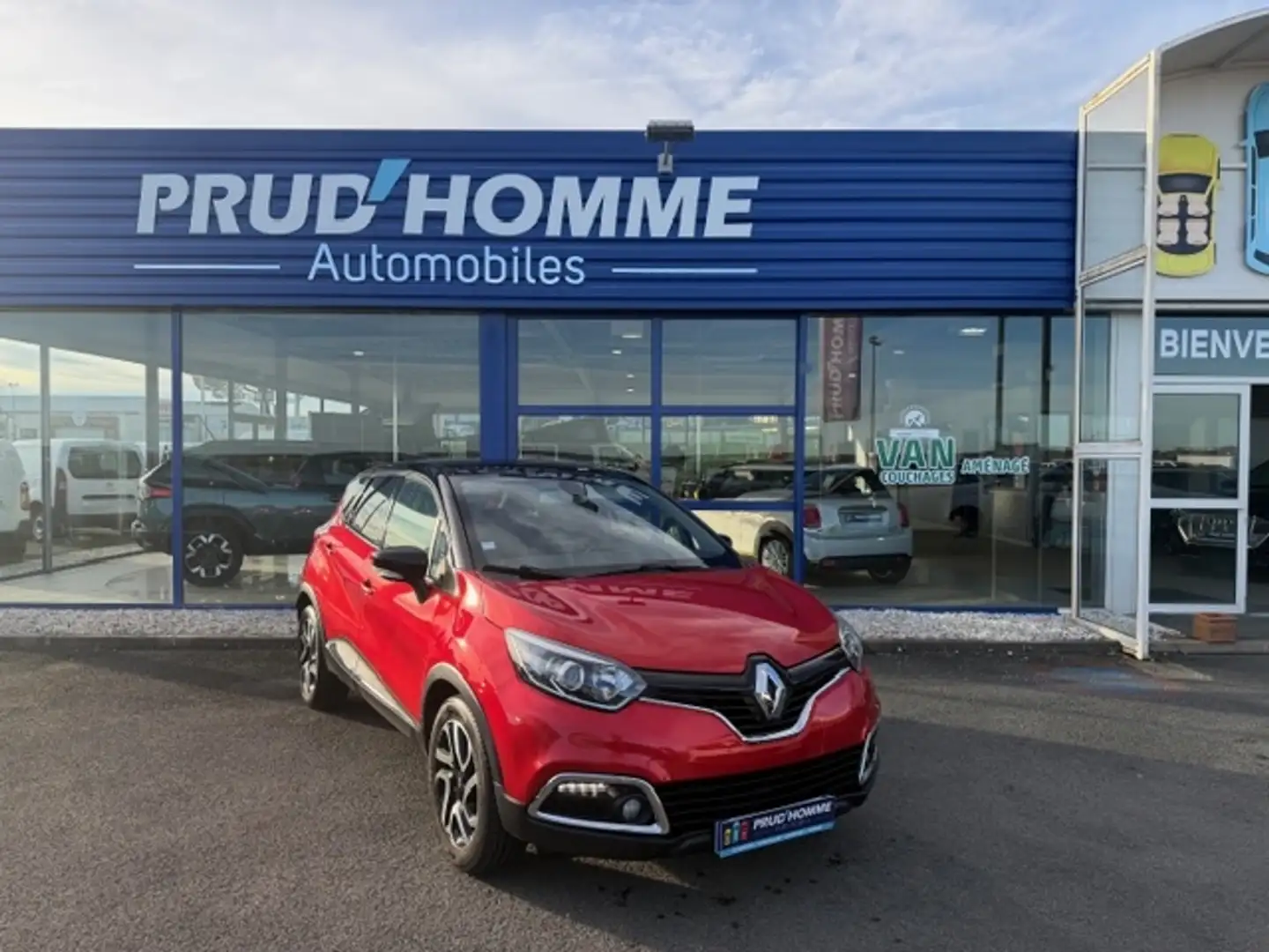 Renault Captur 1.5 DCI 90CH ENERGY INTENS ECO² Rouge - 1