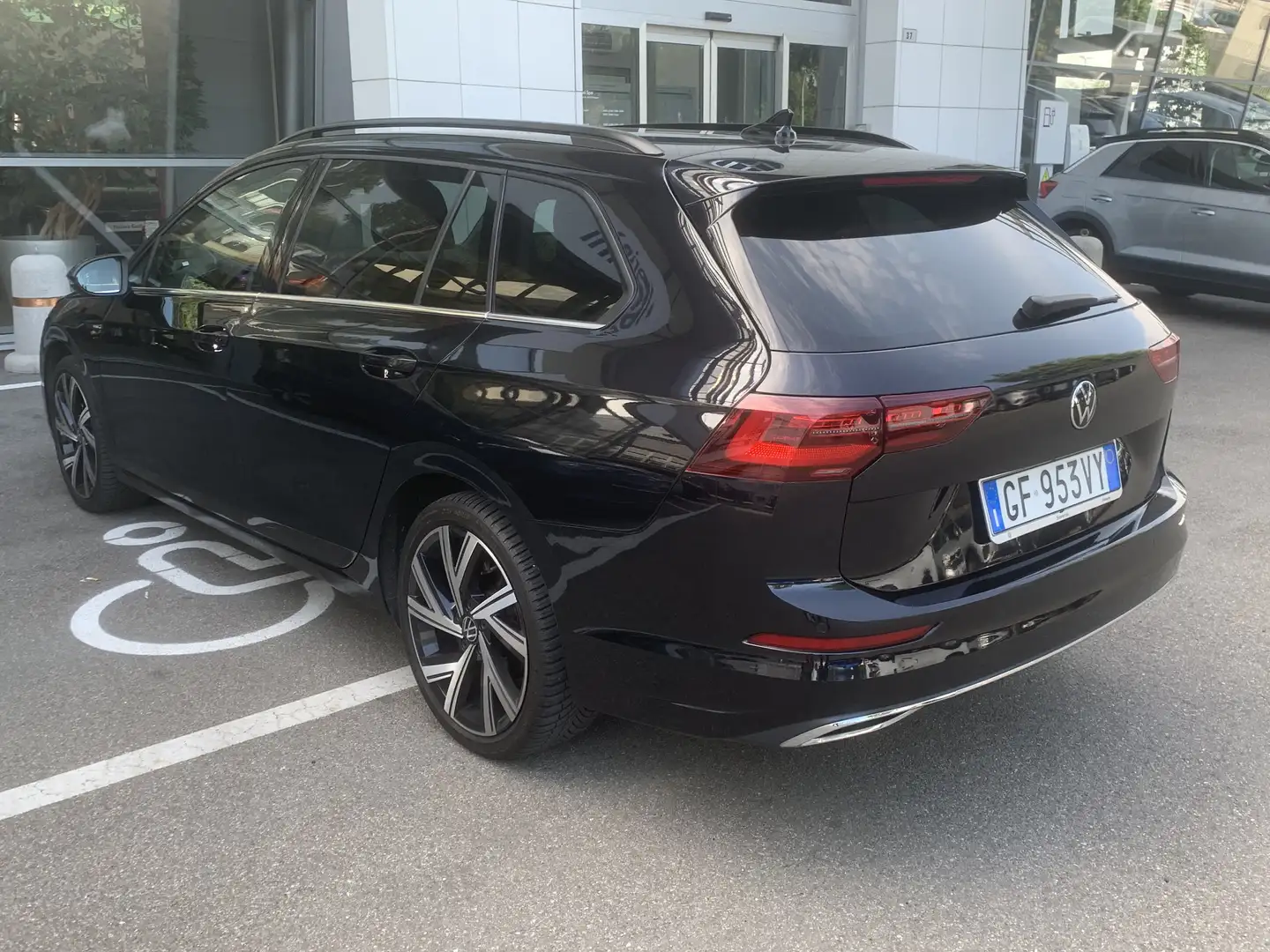 Volkswagen Golf Variant 1.5 tgi Style 130cv dsg - 2