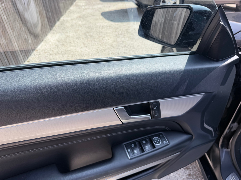 Mercedes-Benz E 220 Cabriolet E 220 d CABRIOLET — photo 12