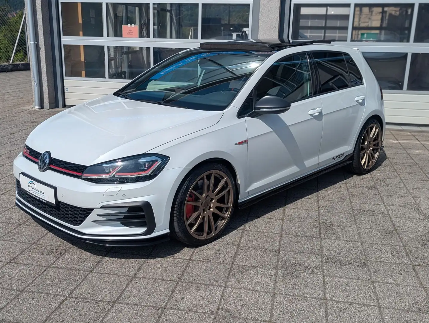 Volkswagen Golf VII GTI TCR*DSG*Oryyx*Pano*19Zoll*Kamera White - 2