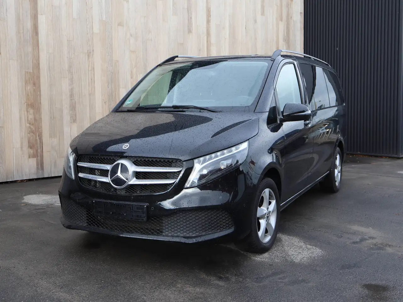 Mercedes-Benz V 250