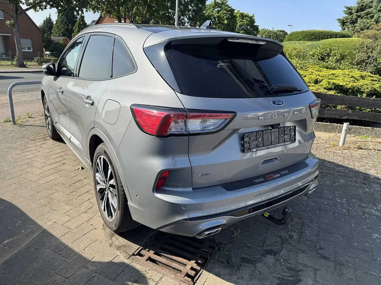 Ford Kuga Diesel 2.0 EcoBlue 4x4 Aut. ST-LINE X Zilver - 2