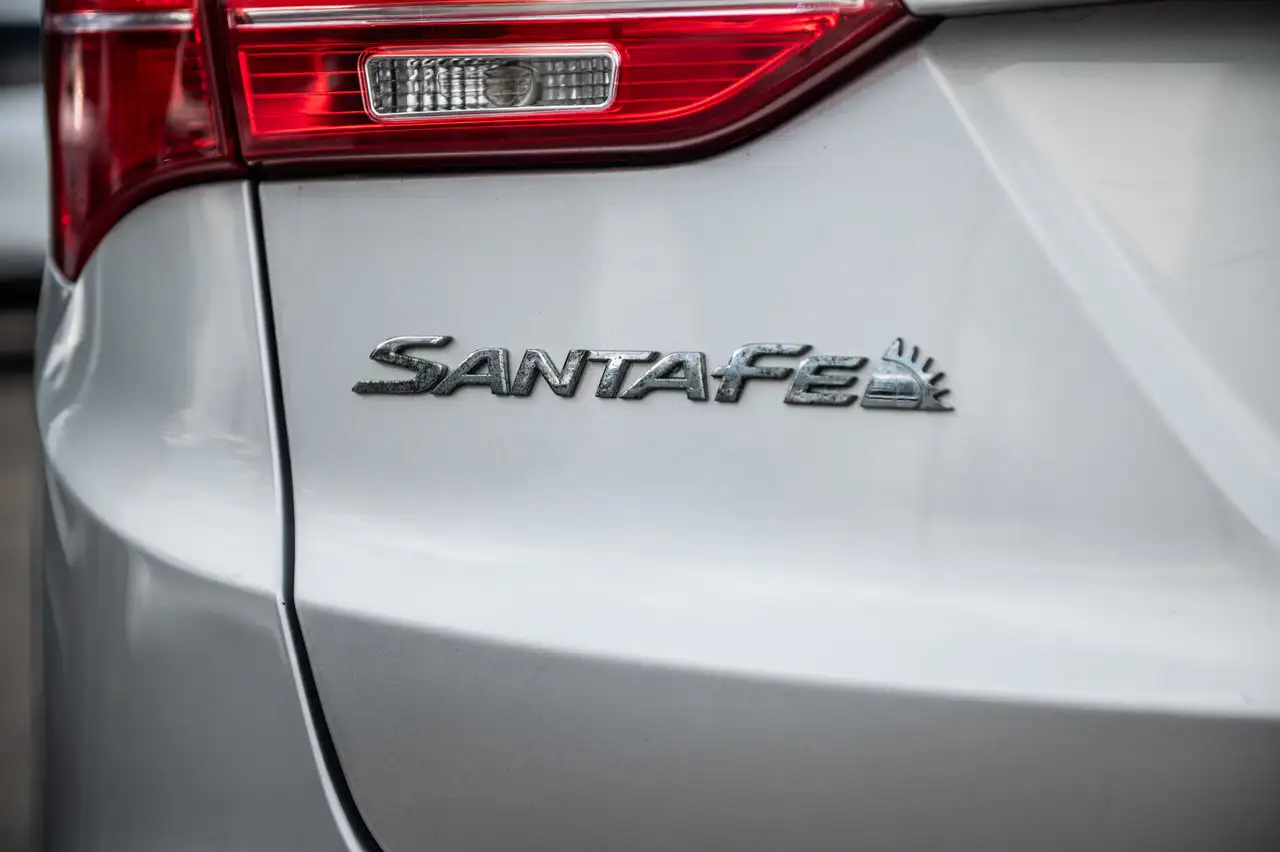 Hyundai SANTA FE photo Hyundai SANTA FE