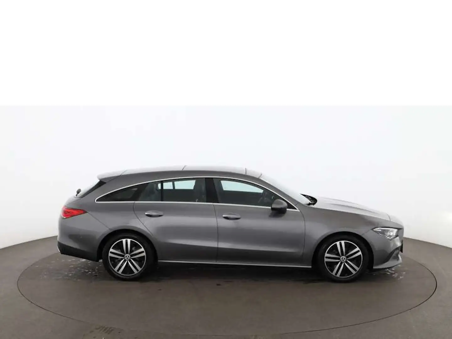 Mercedes-Benz CLA 200 d SB Progressive Aut LED SKY AHK NAV LEDER Grau - 2