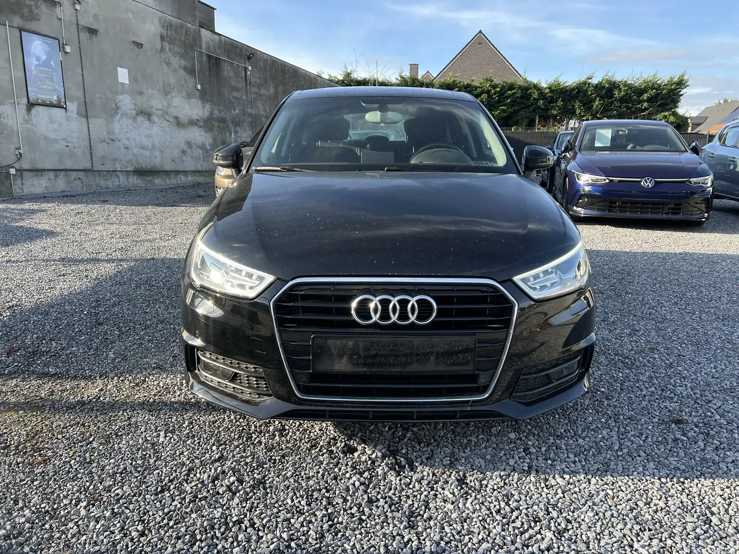 Audi A1 A1 Sportback 1.0 TFSI ultra 95 Midnight Series Schwarz - 2