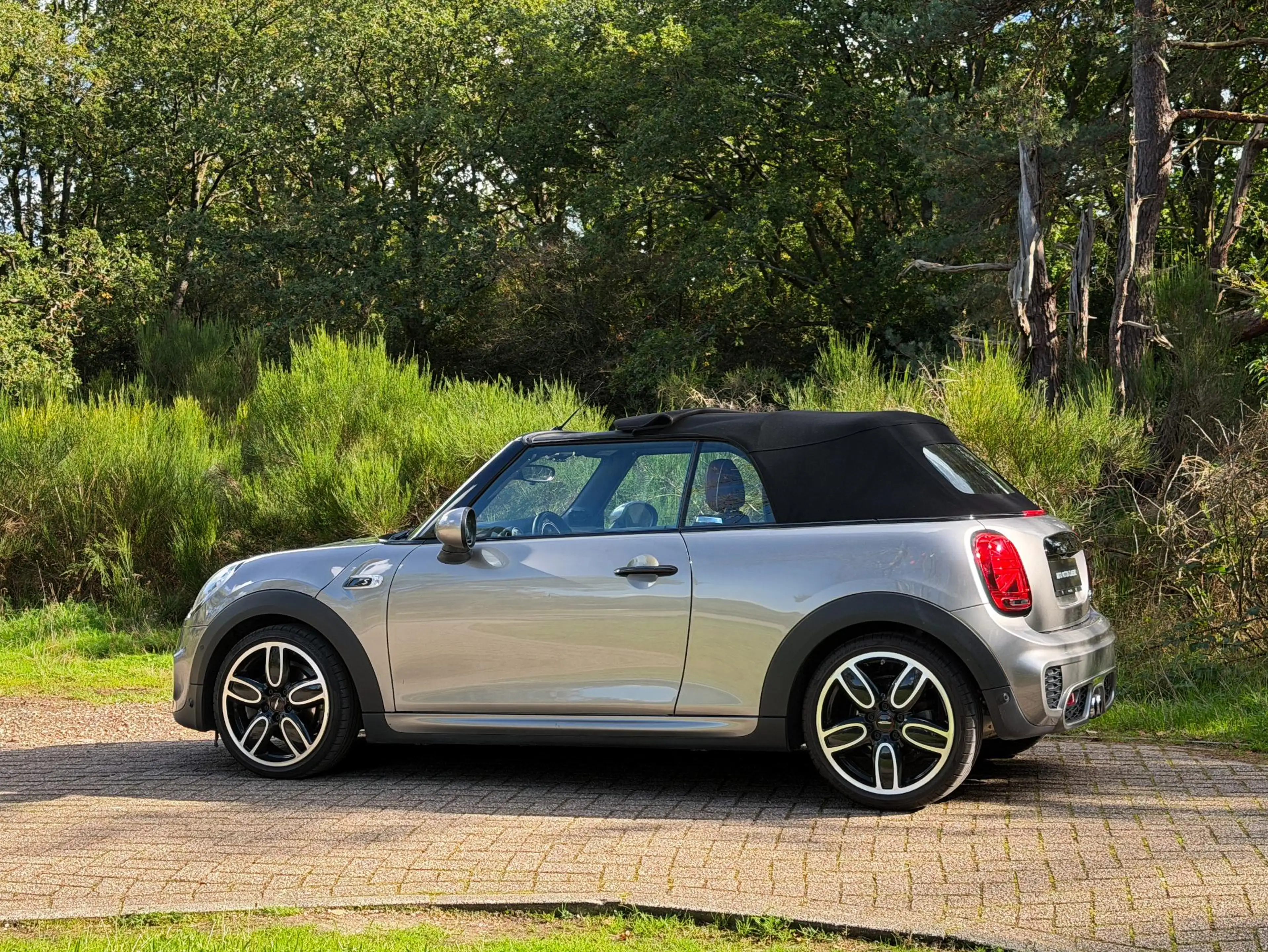 MINI Cooper S Cabrio 2.0 Chili Serious Business | Melting Silver | Orig — photo 4