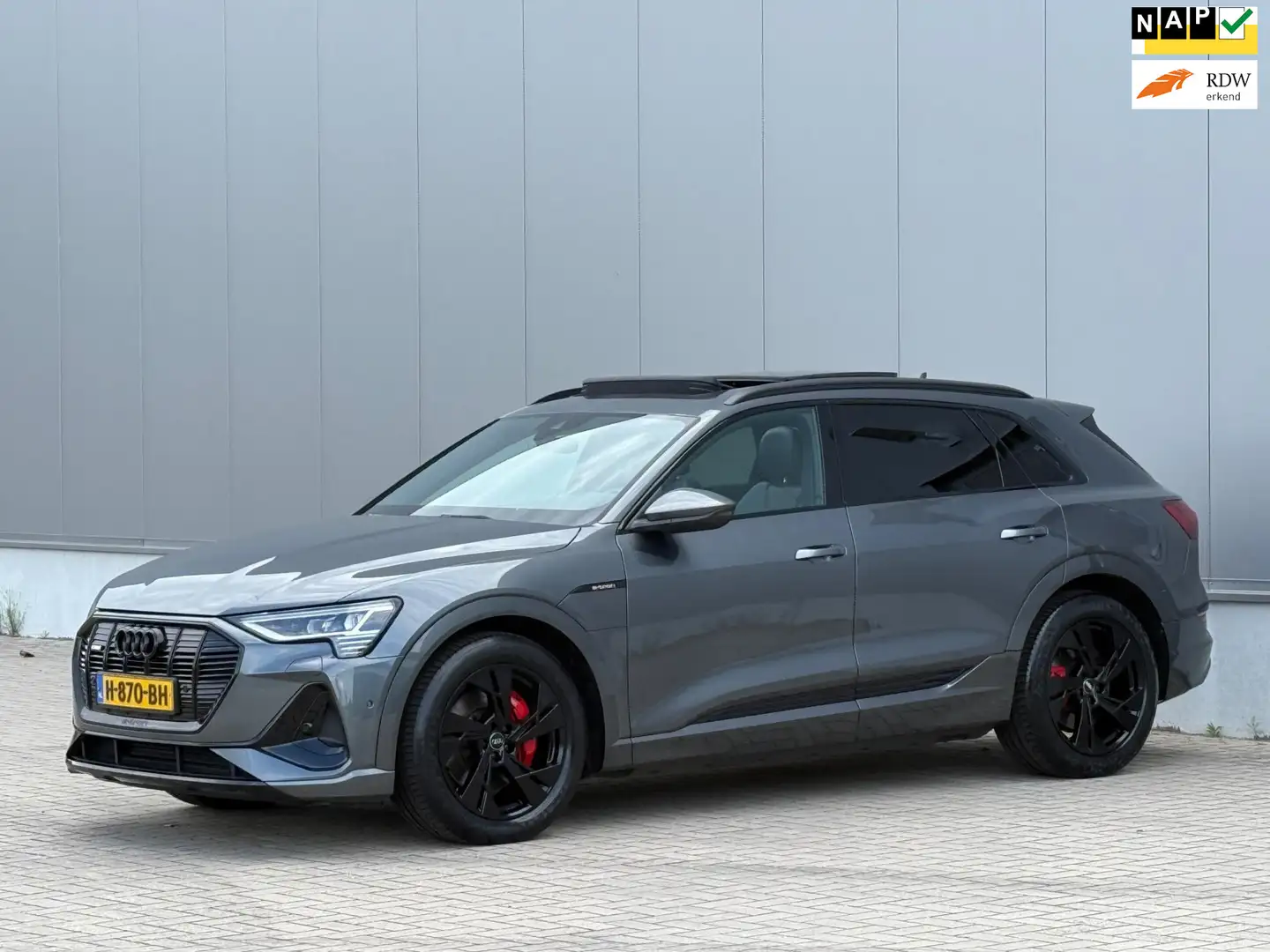 Audi e-tron E-tron 50 quattro SOH 90% S line edition Black BTW Grijs - 1