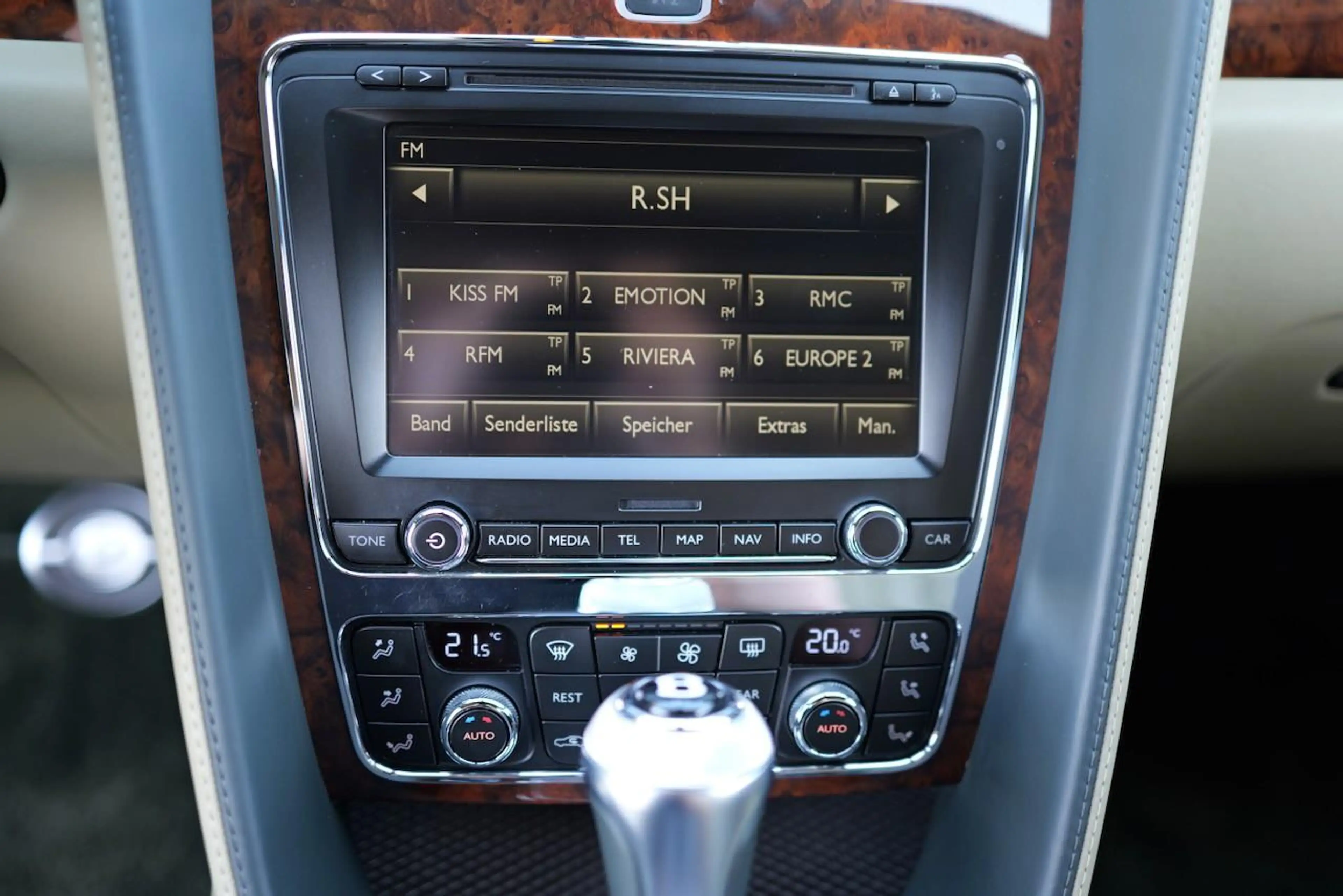 Bentley Continental GT Coupe V8 4WD Full service record from Bentley — photo 10