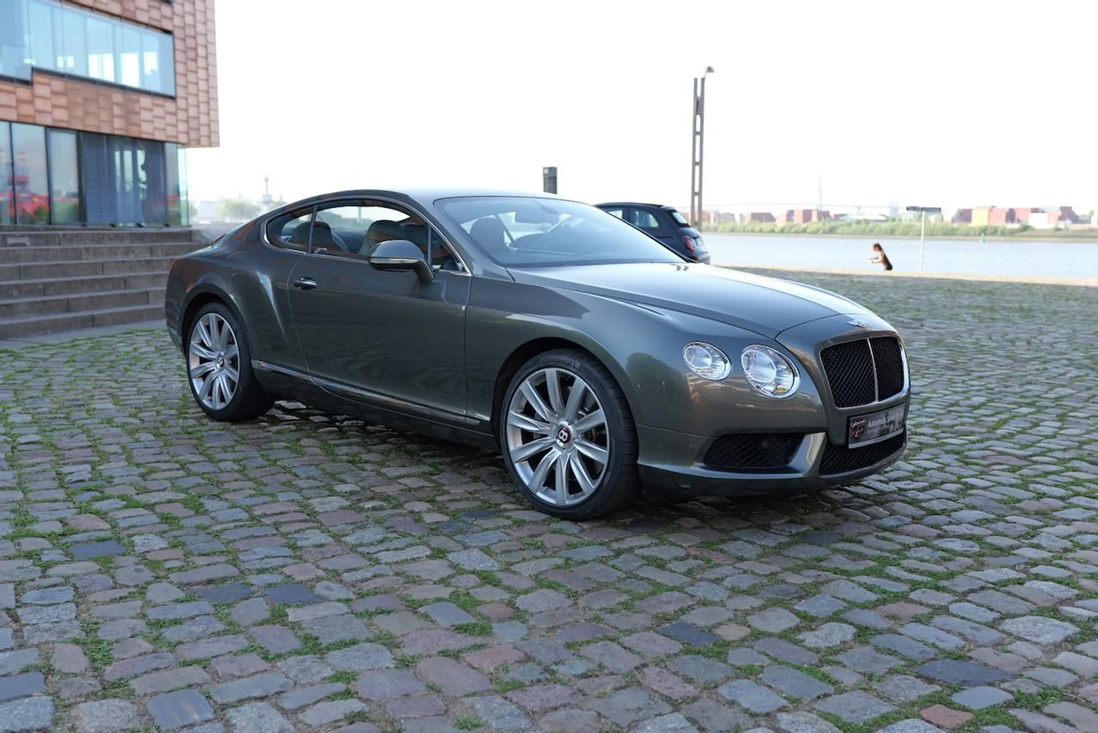 Bentley Continental GT Coupe V8 4WD Full service record from Bentley — photo 3