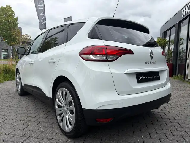 Renault Scenic view 2