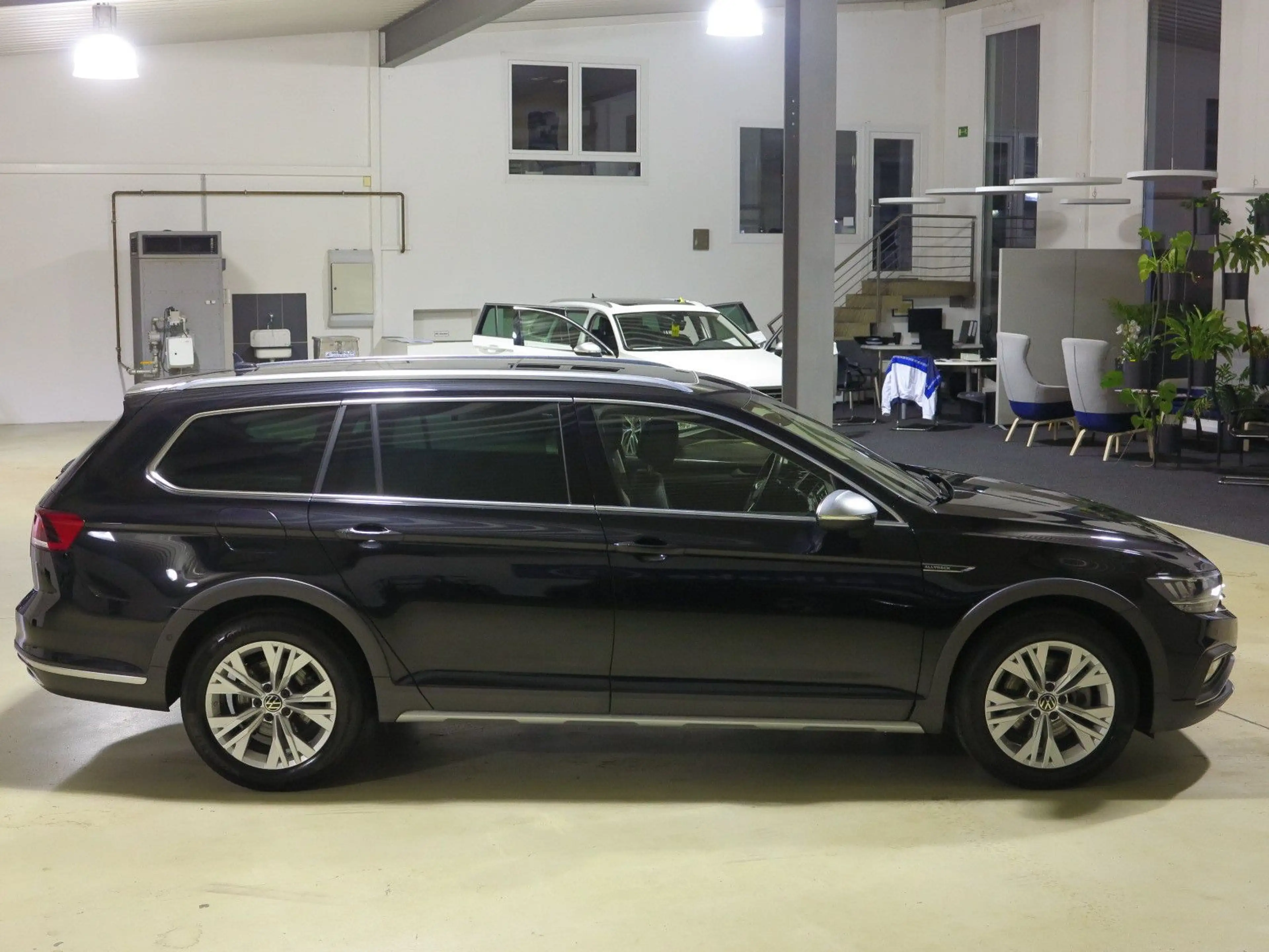 Volkswagen Passat Alltrack Passat Variant 2.0 TDI DSG7 4Mot Alltrack Leder — photo 13