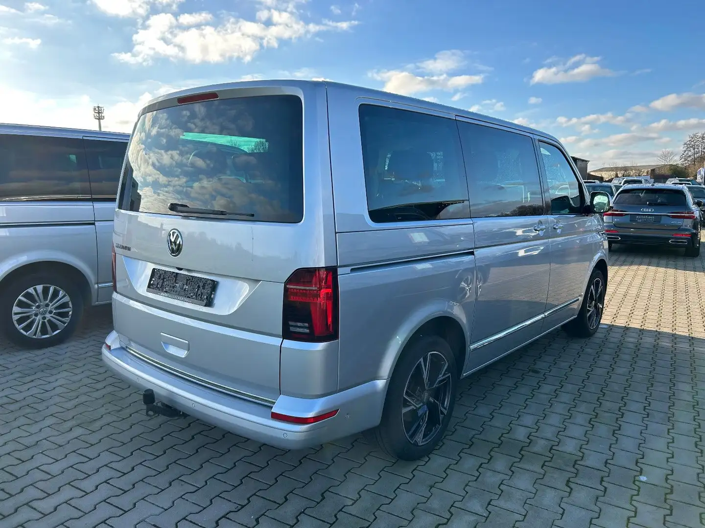Volkswagen T6 Multivan T6.1 Multivan Highline DSG 2x elektr.Tür ACC LED Silber - 2