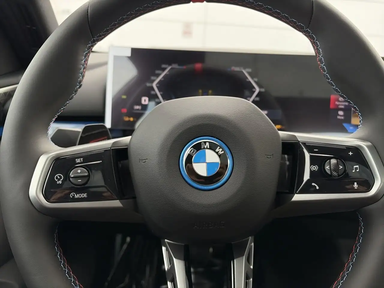 BMW i5 снимка BMW i5