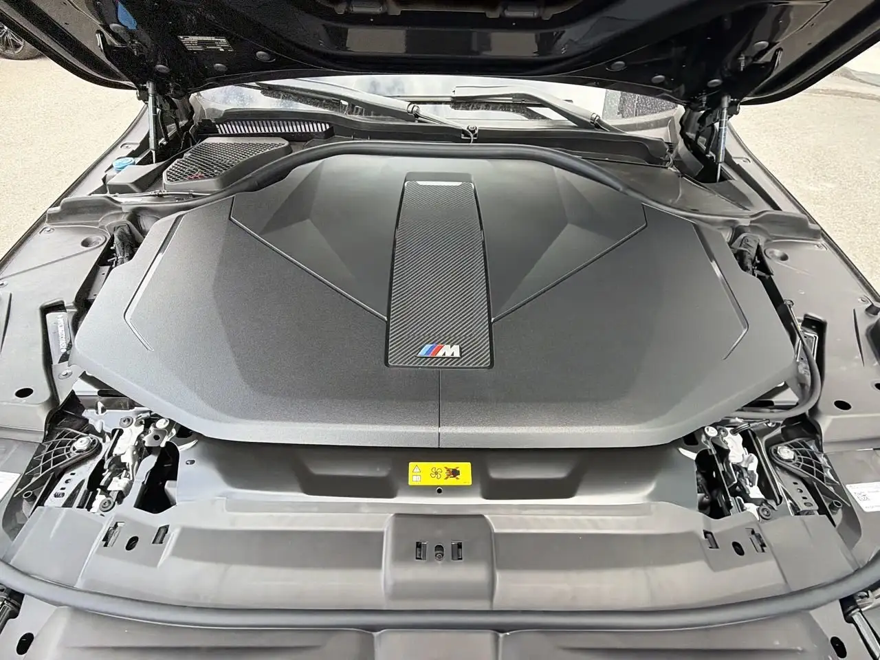 BMW i5 снимка BMW i5
