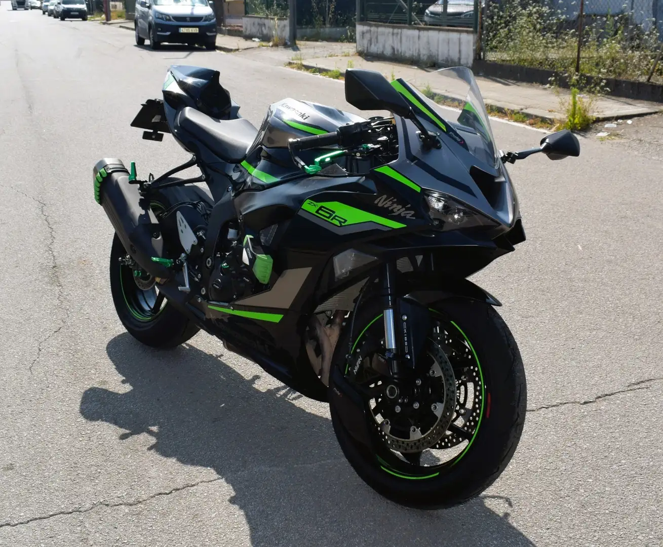 Kawasaki Ninja ZX-6R Gri - 1
