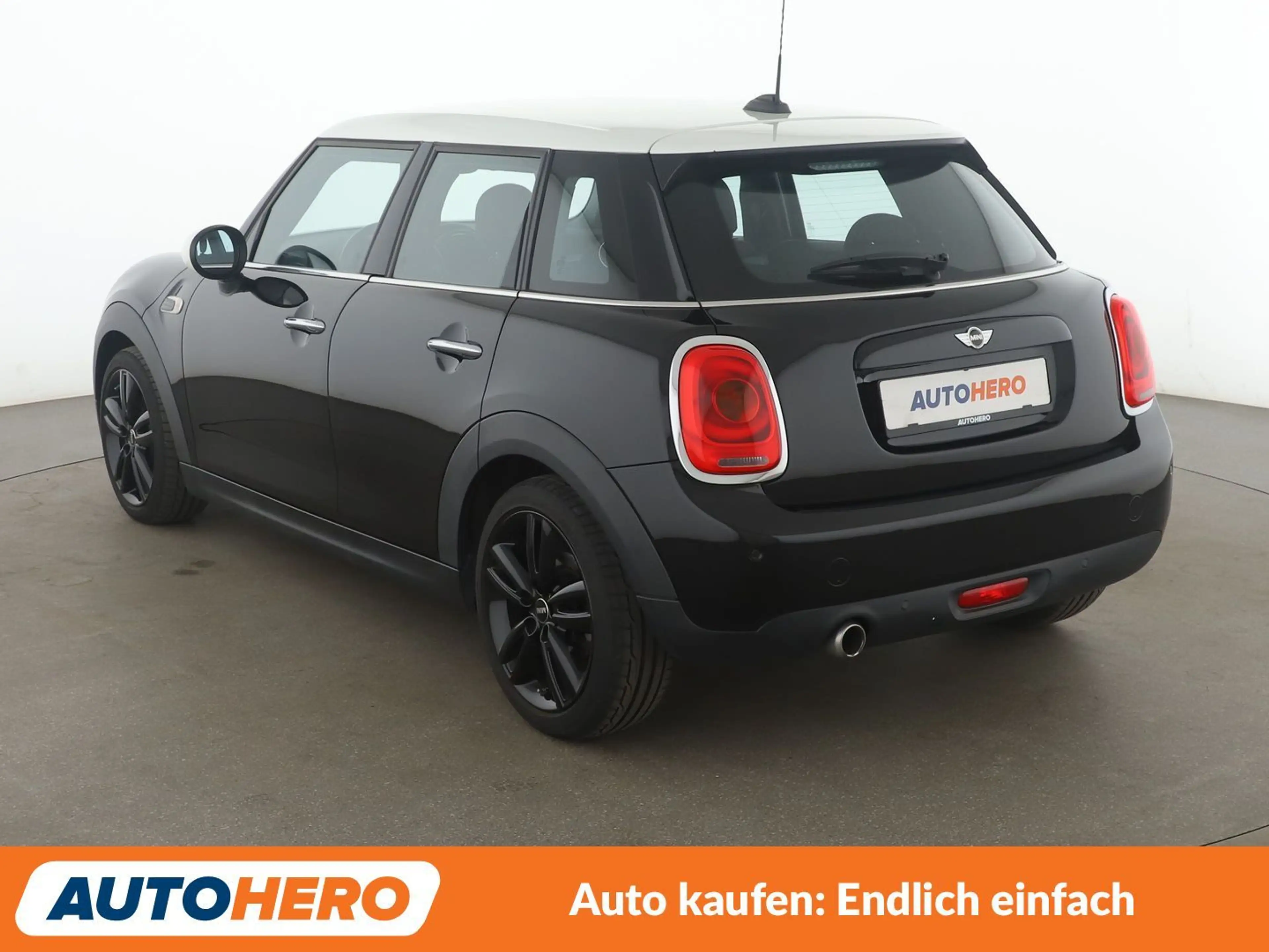 MINI Cooper D Cooper D*NAVI*TEMPO*PDC*SHZ*KLIMA*GARANTIE* — photo 4