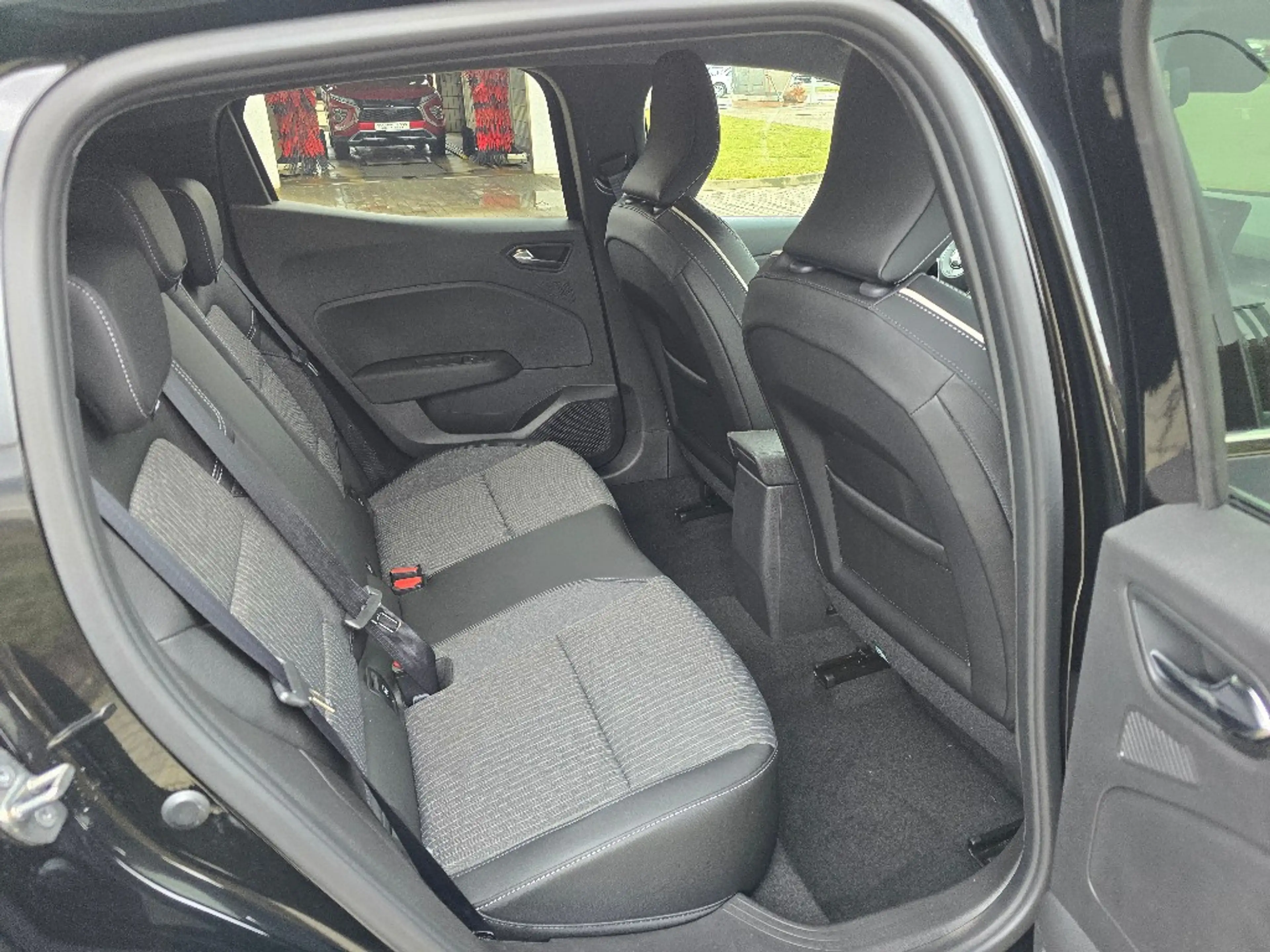 Mitsubishi Colt Select 1.0 T-Benziner 6-Gang — photo 9