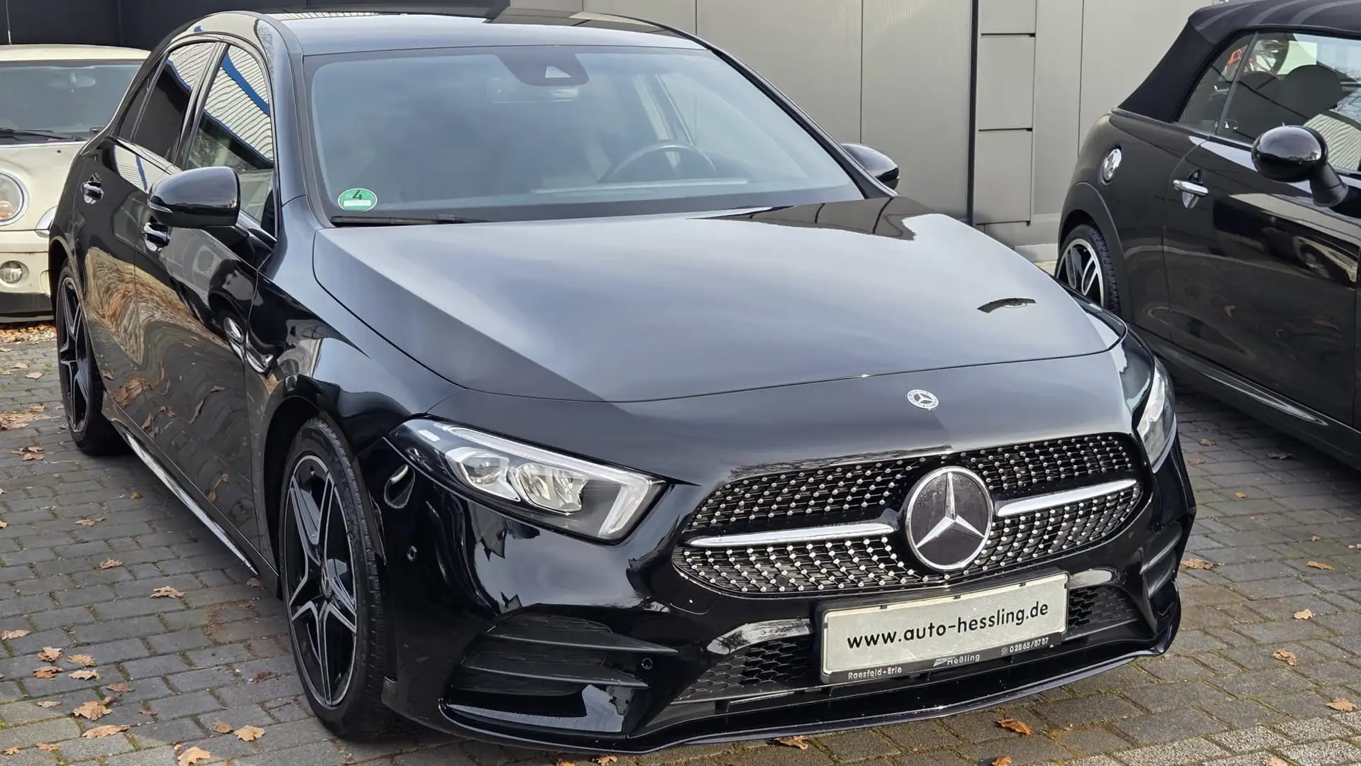 Mercedes-Benz A 180 AMG NIGHT Paket LED APPLE Carplay Nero - 1