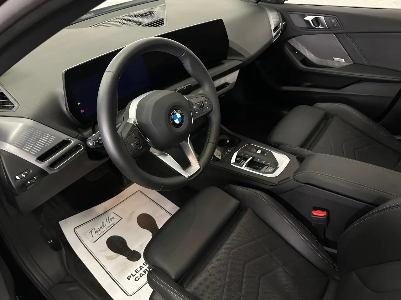 BMW 2 Series снимка BMW 2 Series
