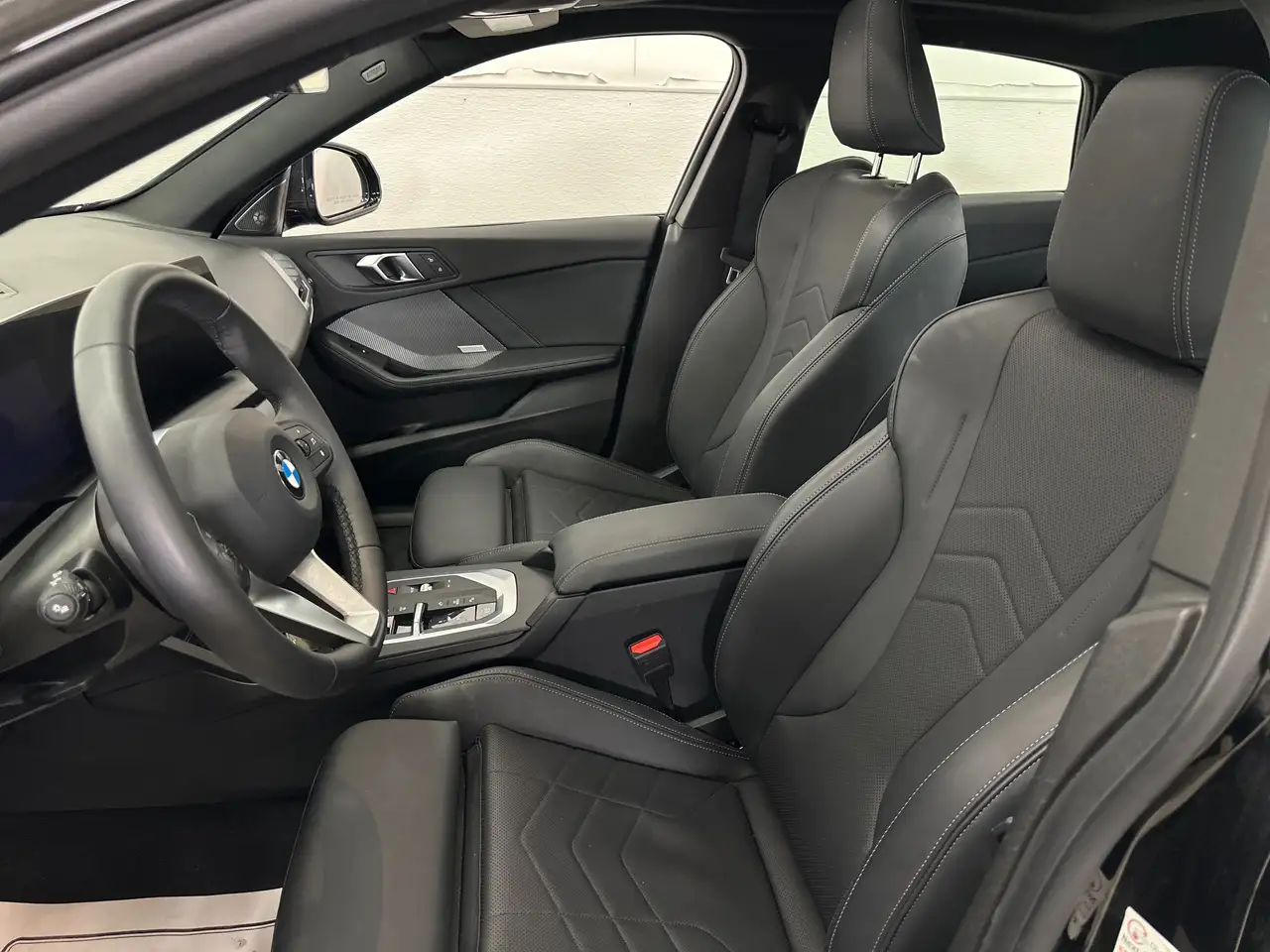 BMW 2 Series снимка BMW 2 Series