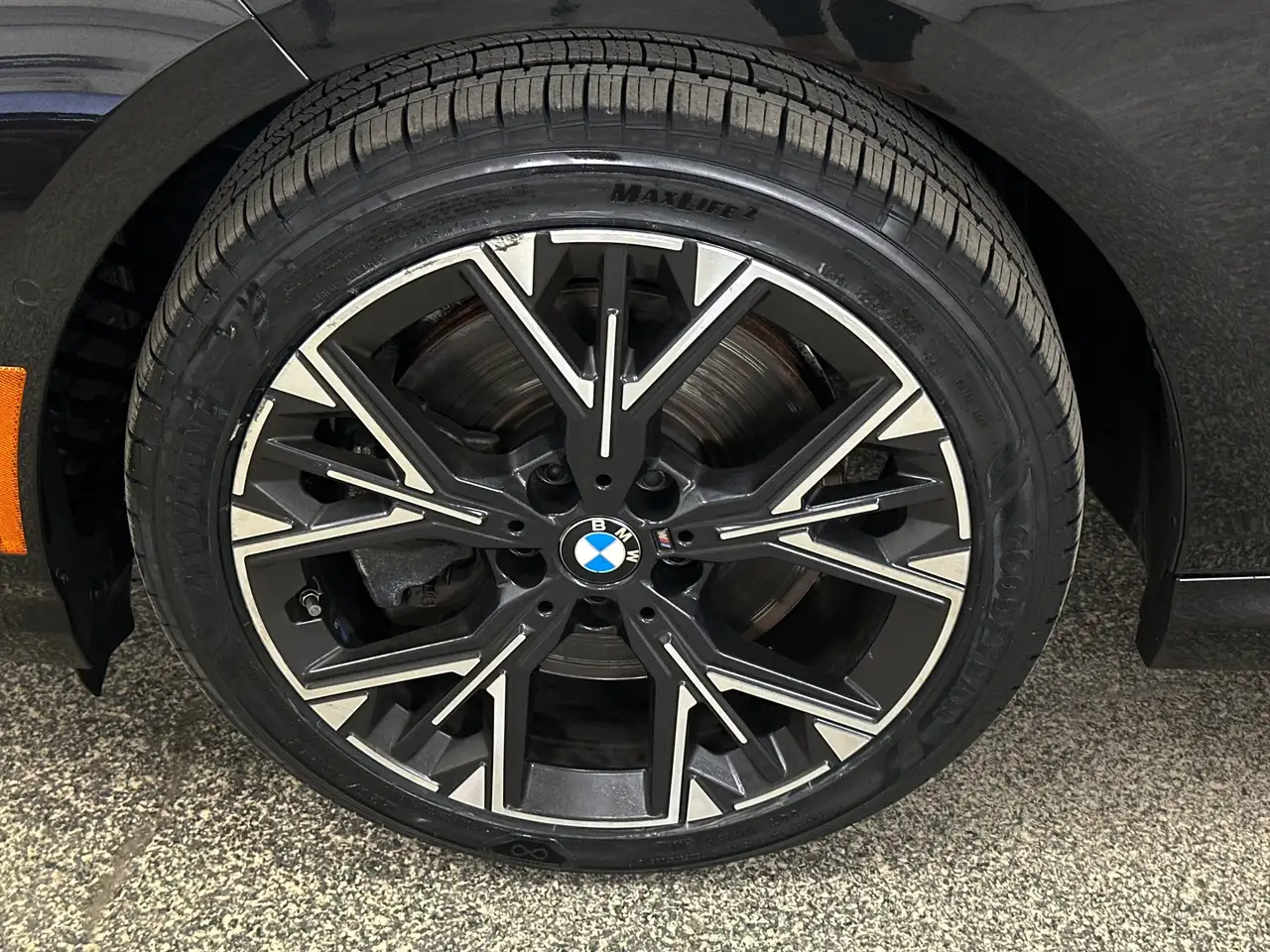 BMW 2 Series снимка BMW 2 Series