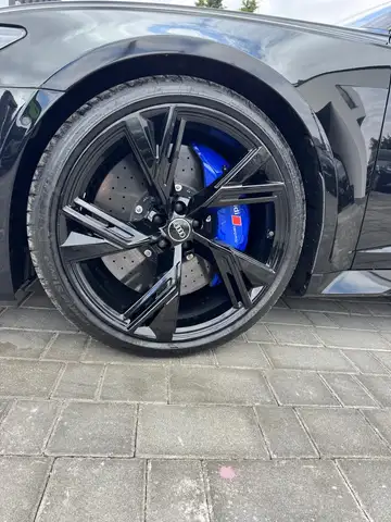 Audi RS6 Avant view 16
