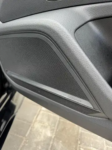 Audi RS6 Avant view 12