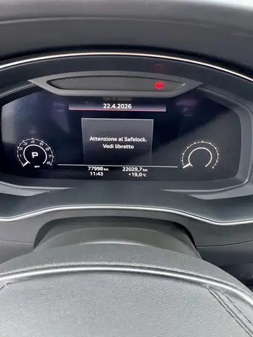 Audi RS6 Avant view 7
