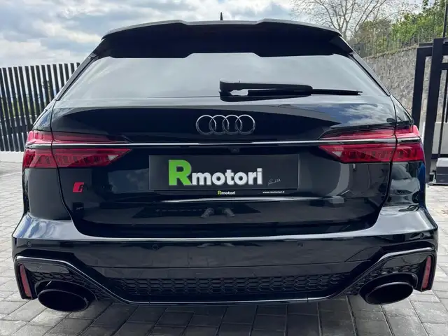 Audi RS6 Avant view 20