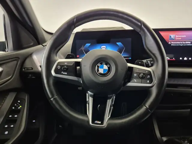 BMW 1 Series view 10