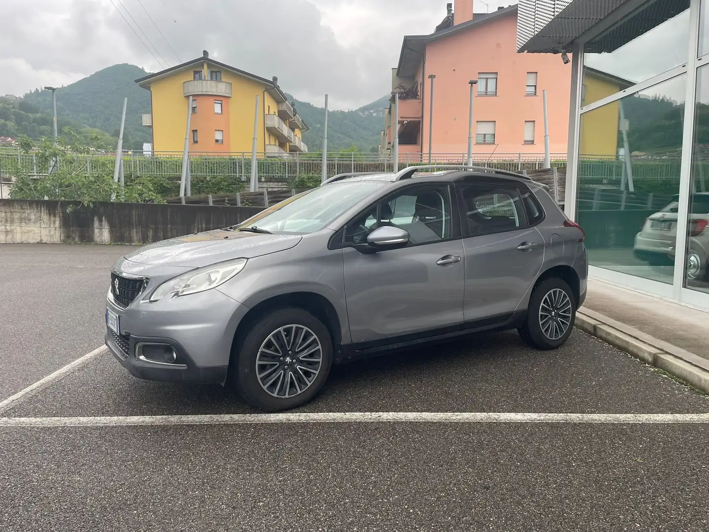 Peugeot 2008 1.2 PureTech Active 82Cv E6 Argent - 1