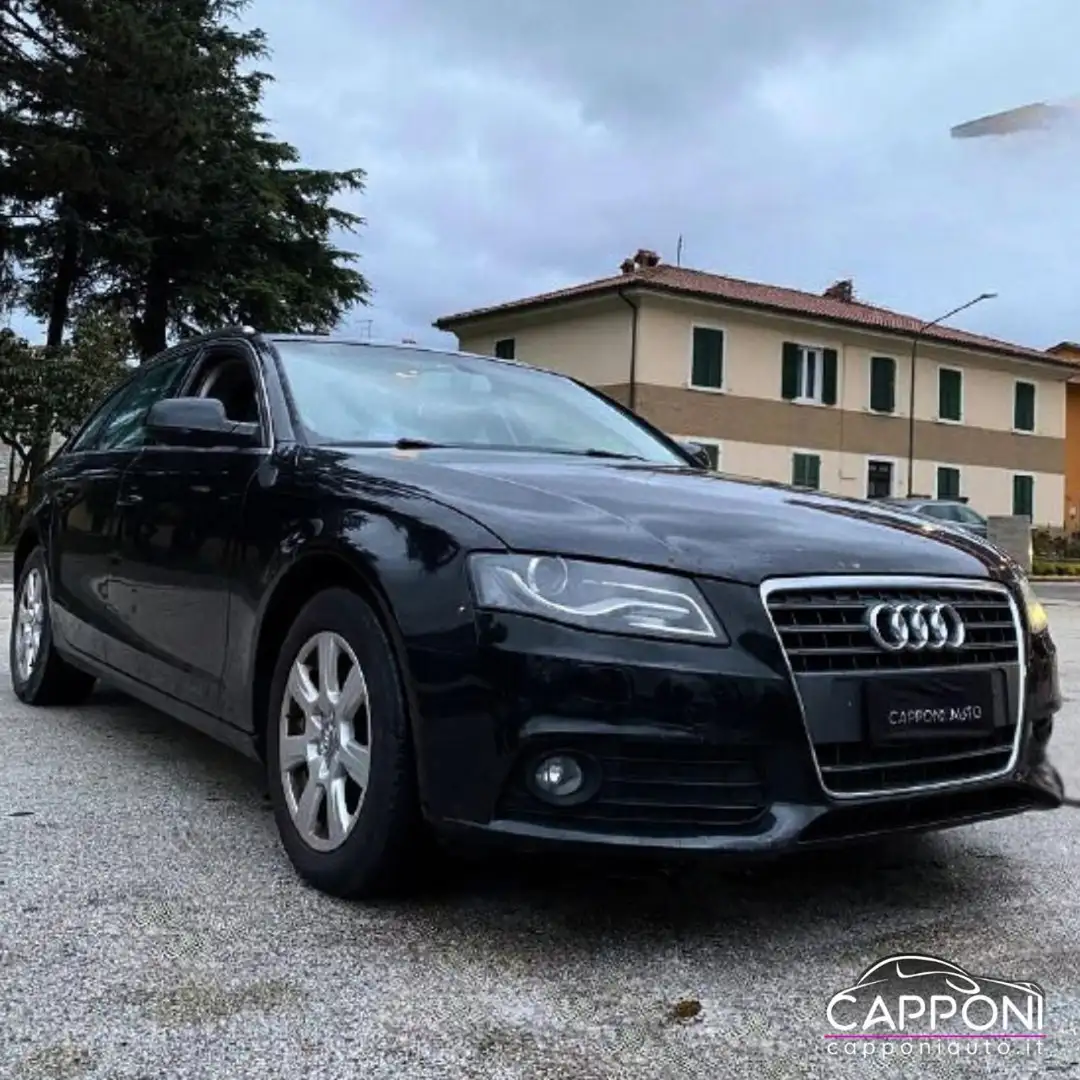 Audi A4 2.0 TDI 143CV Schwarz - 1