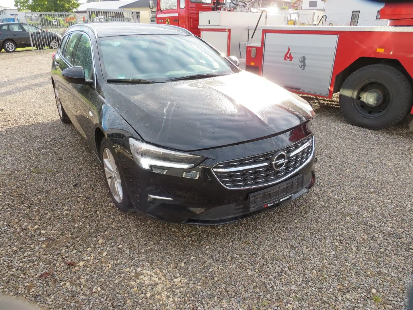 Opel Insignia B Sports Tourer Business alle Airbag zu Schwarz - 1