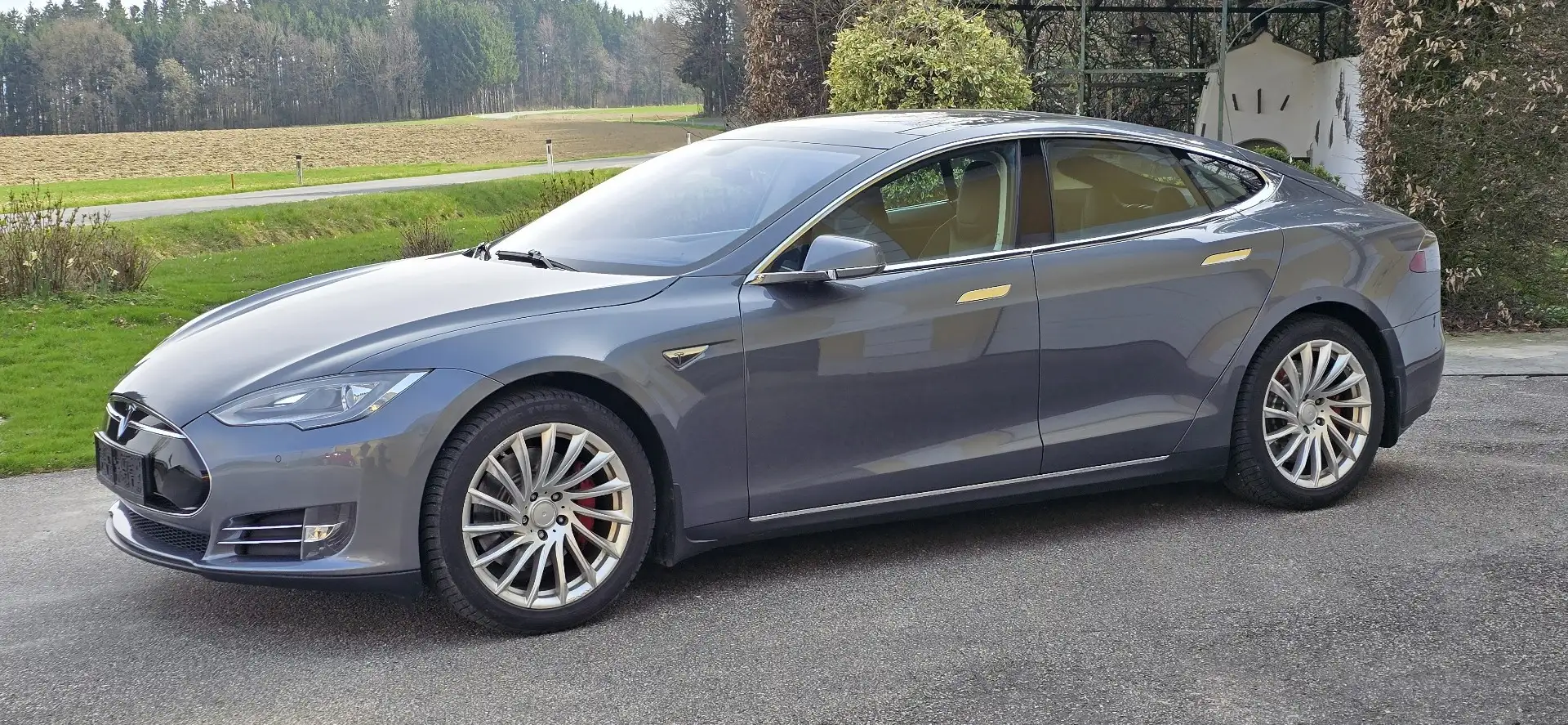 Tesla Model S S85*kostenlos laden*Garantie auf Akku/Motor - 1