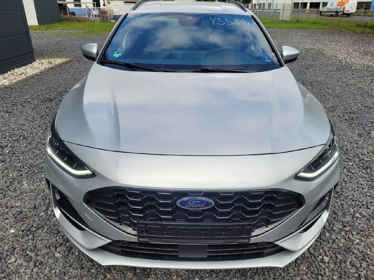 Ford Focus ST-Line X Silber - 2