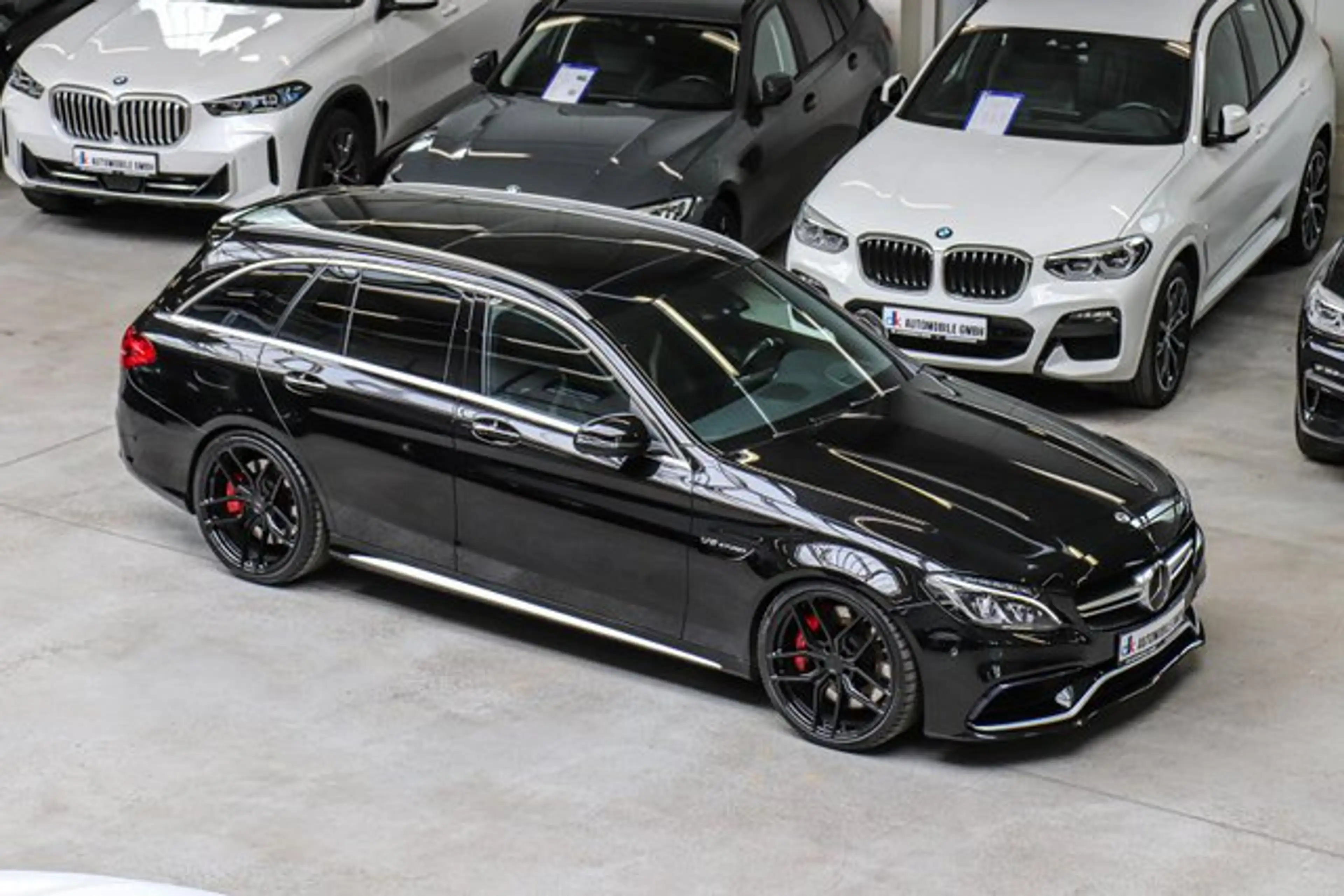 Mercedes-Benz C 63 AMG S Aut/BURMESTER/KAMERA/PANORAMA/HUD/LED/ — photo 3
