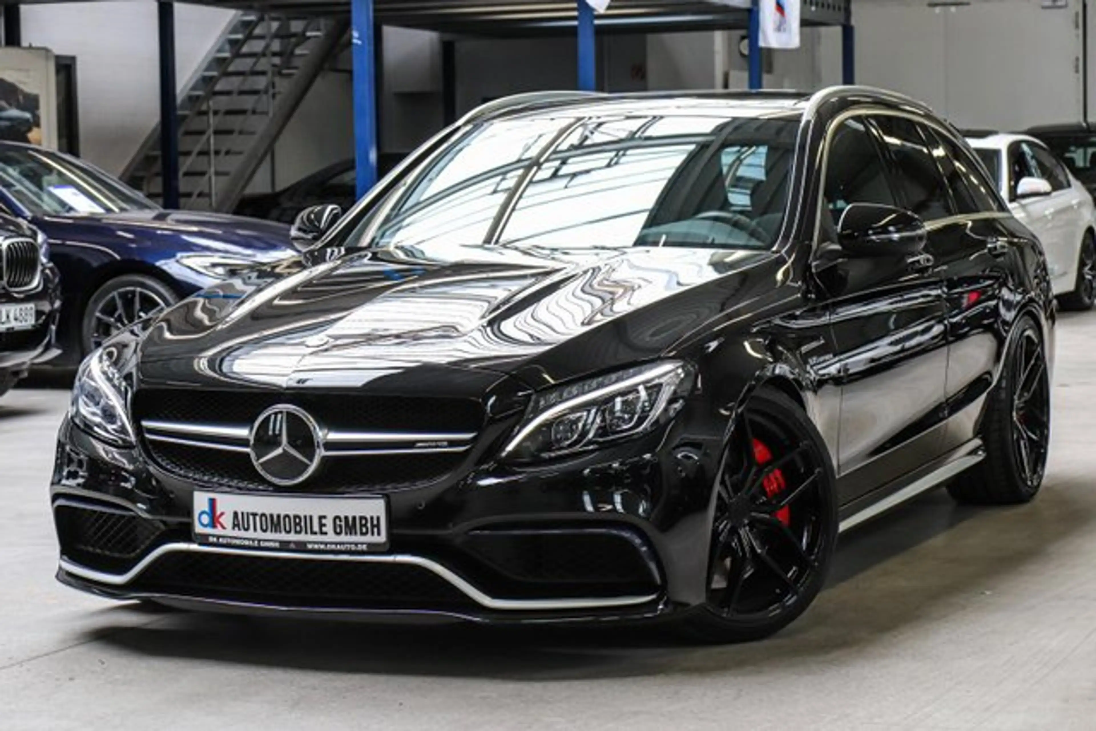 Mercedes-Benz C 63 AMG S Aut/BURMESTER/KAMERA/PANORAMA/HUD/LED/ — photo 6