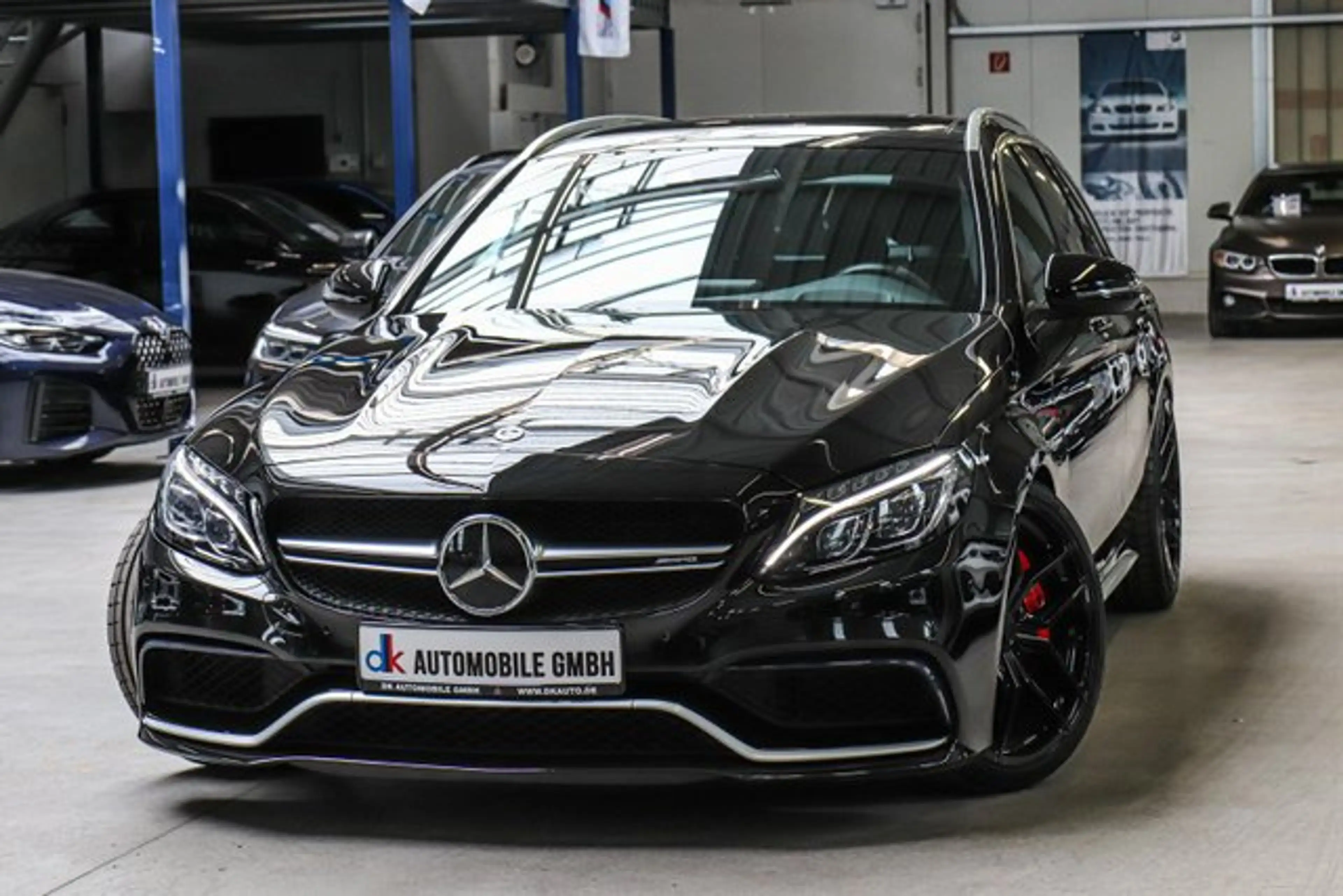Mercedes-Benz C 63 AMG S Aut/BURMESTER/KAMERA/PANORAMA/HUD/LED/ — photo 5