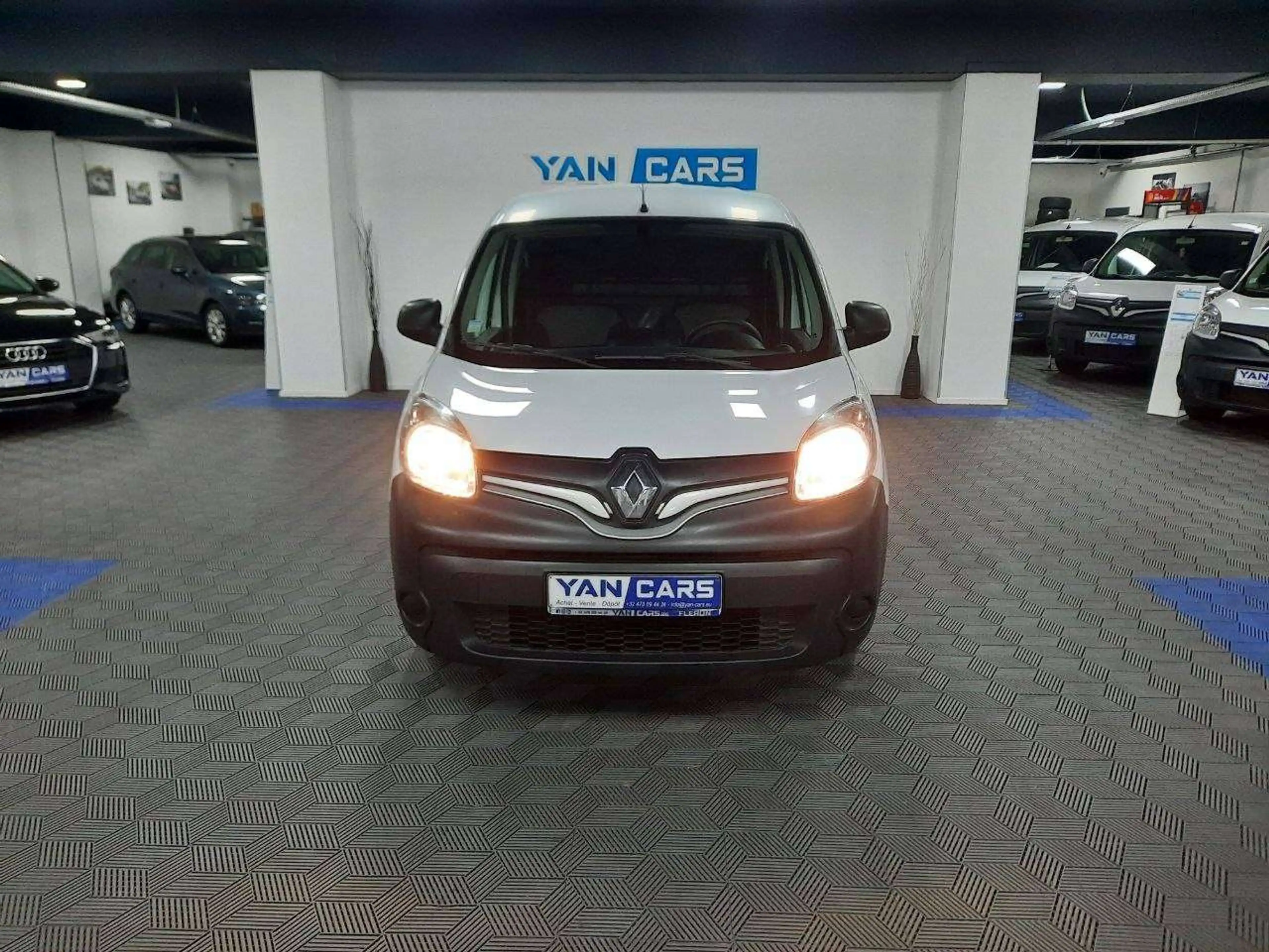 Renault Kangoo Express 1.5 dCi 75 • CLIM • DISTRIBUTION NEUVE • SANS ADBLUE — photo 8