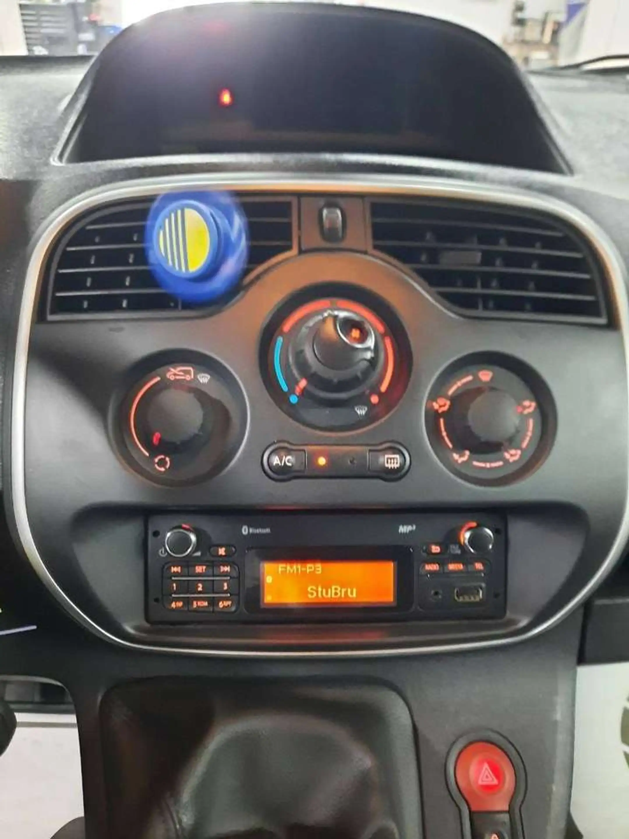 Renault Kangoo Express 1.5 dCi 75 • CLIM • DISTRIBUTION NEUVE • SANS ADBLUE — photo 12