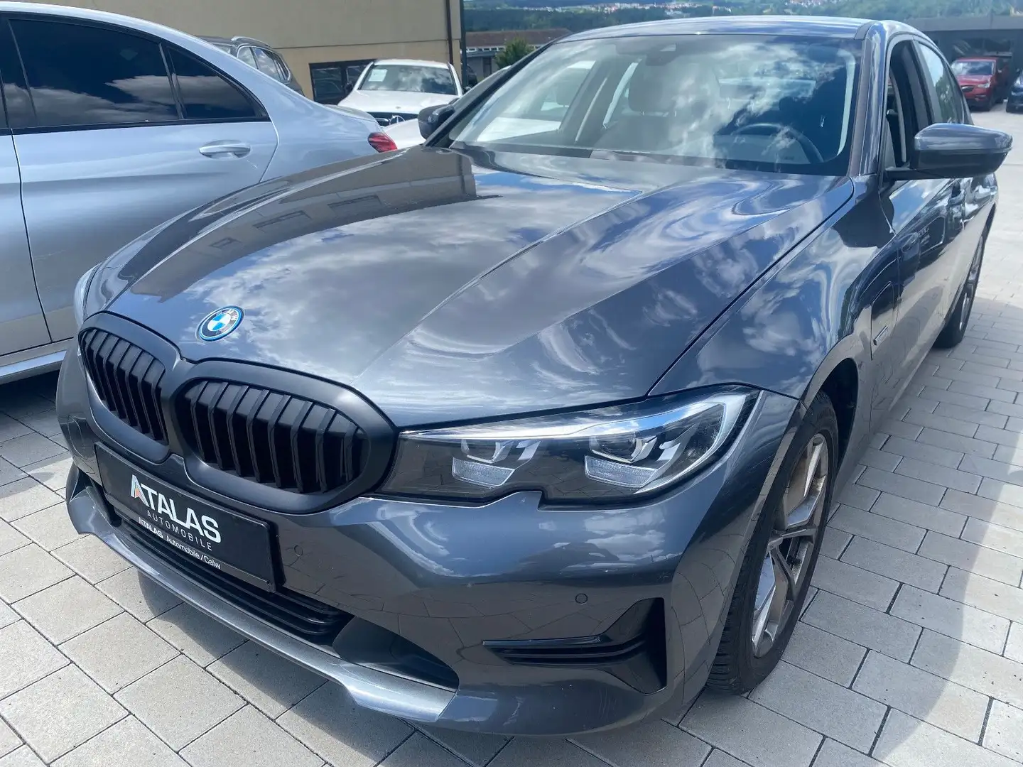 BMW 320 e Lim.*erst.34900Km* Gris - 2