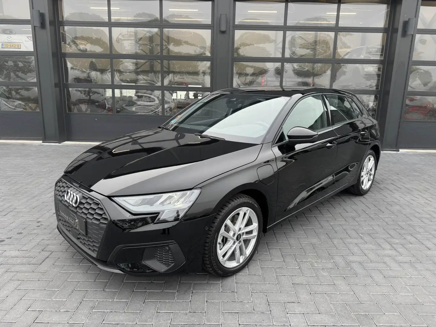 Audi A3 Sportback 40 TFSI Lederen bekleding Nero - 1