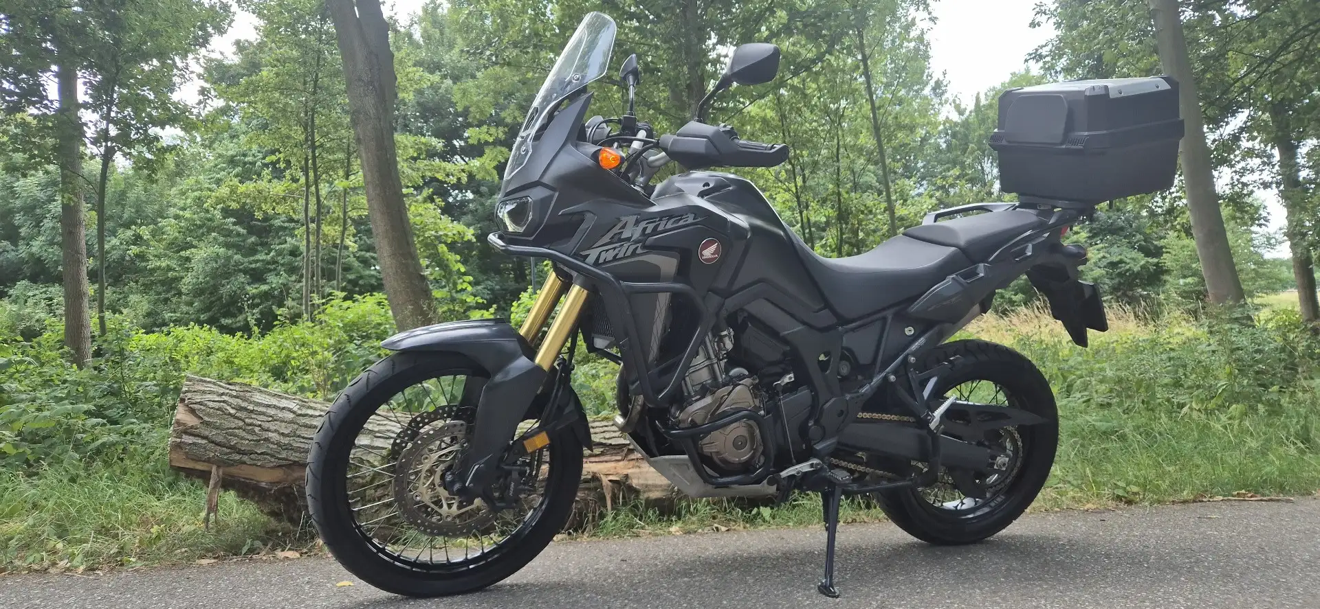 Honda CRF 1000 Africa Twin CRF1000L crna - 1