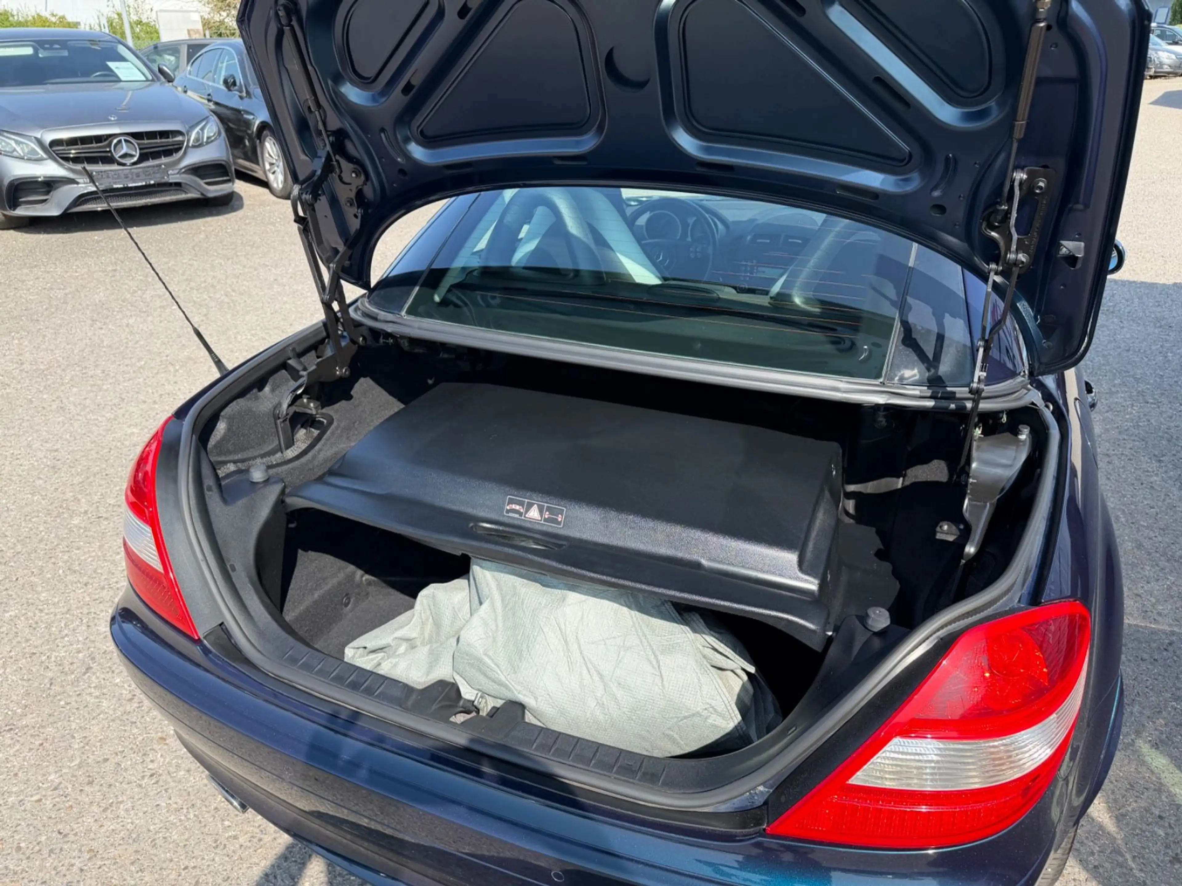 Mercedes-Benz SLK 280 Roadster Auto. Leder Bi-Xenon Navi AMG — photo 14