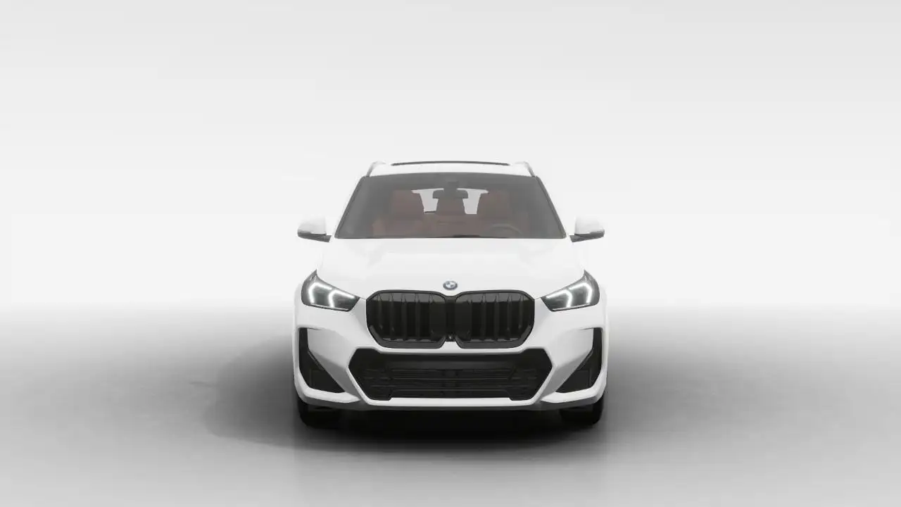 BMW X1 снимка BMW X1