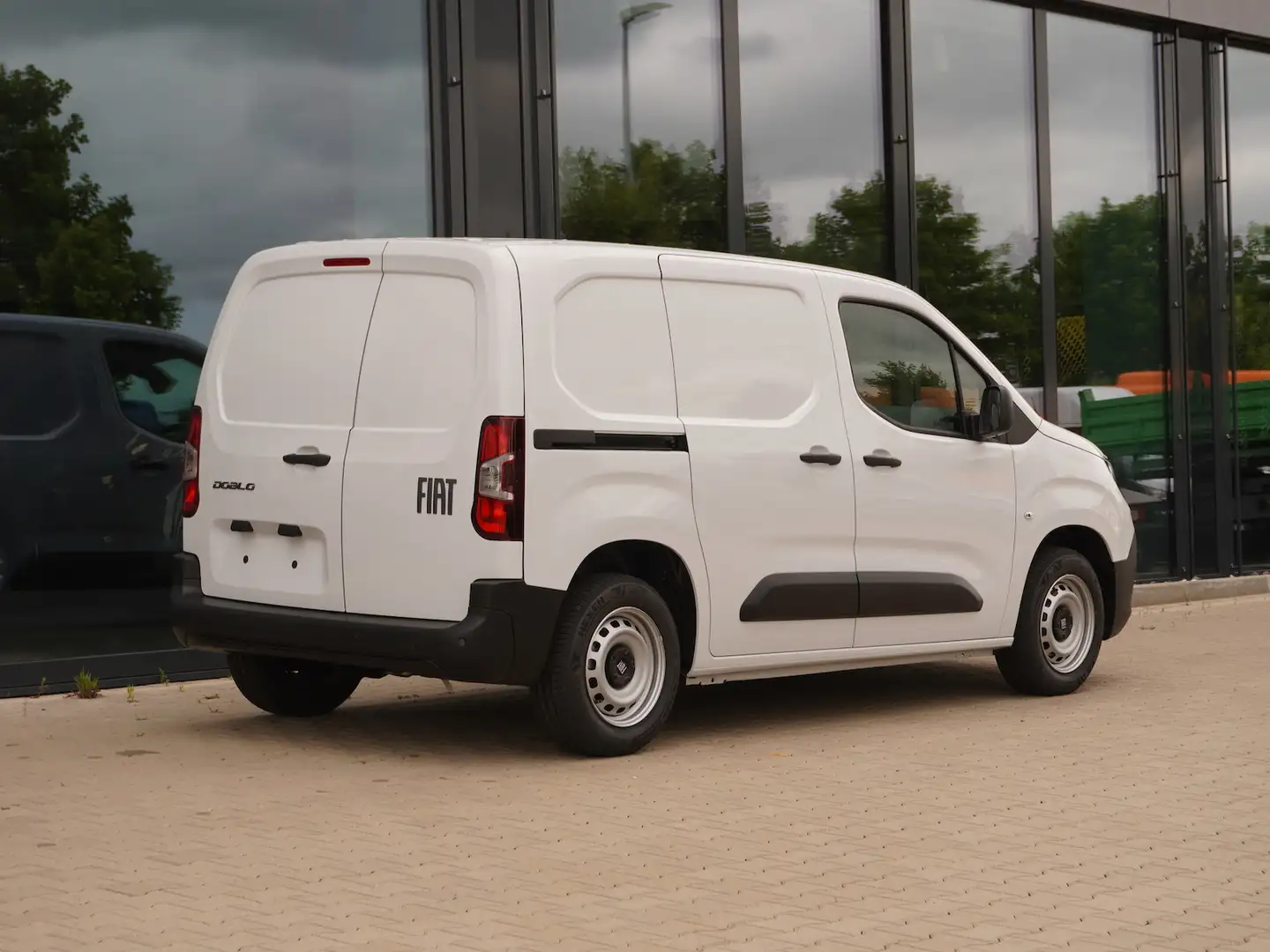 Fiat Doblo Easy Pro 1.2 / Tempomat + Parksensoren Weiß - 2